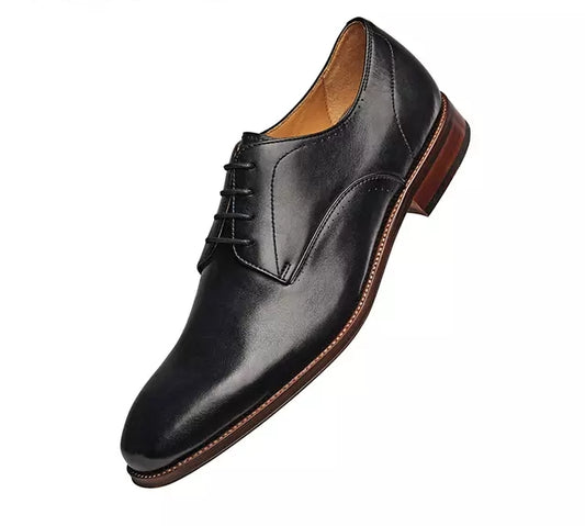 Classic mens italian derby laced style black leather shoe